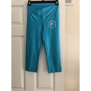Alphalete Capri Leggings